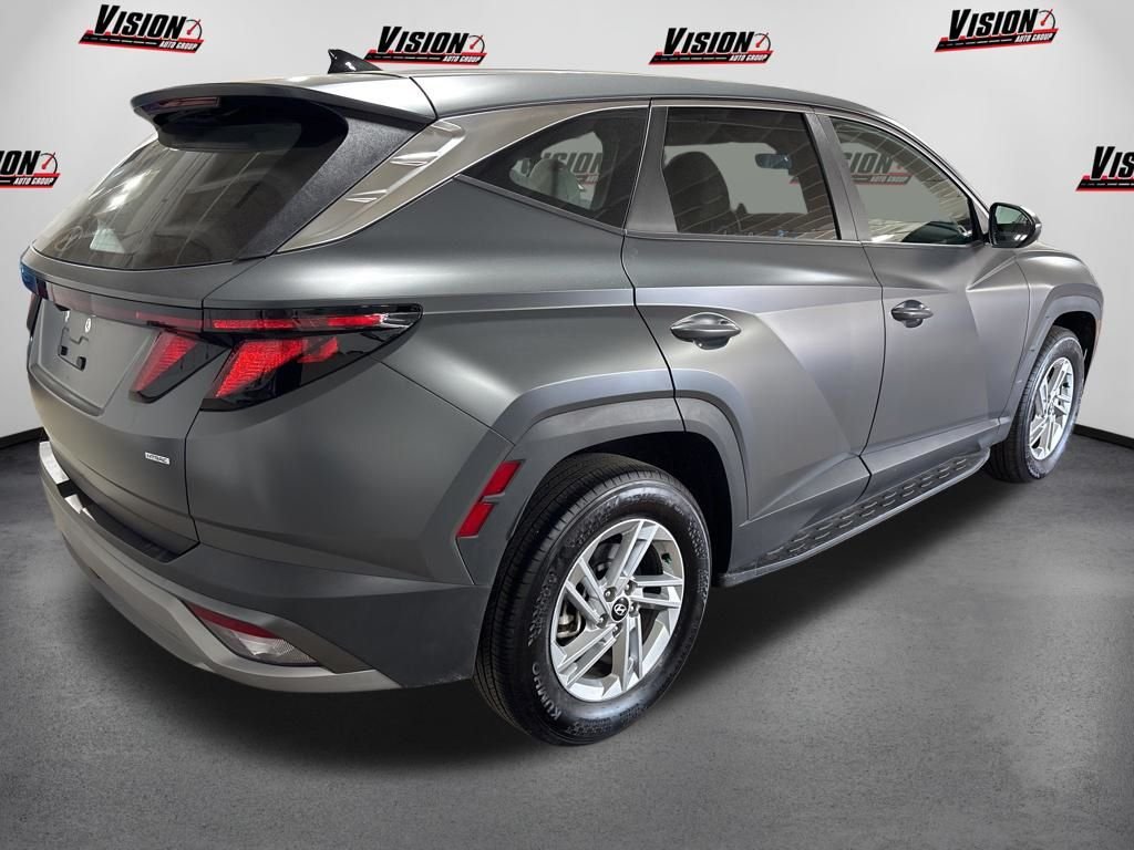 Certified Used 2025 Gray Hyundai SE image 5