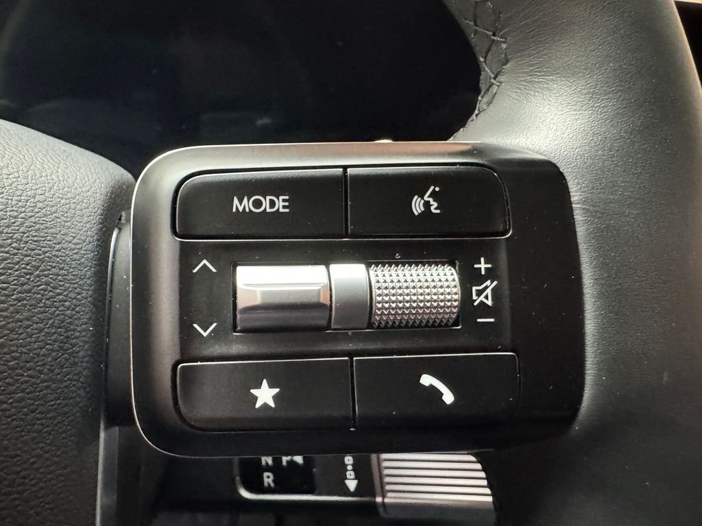 Certified Used 2025 White Hyundai SE image 16