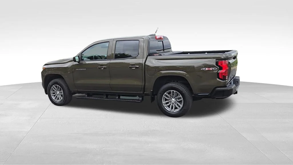 Used 2024 Brown Chevrolet LT image 6