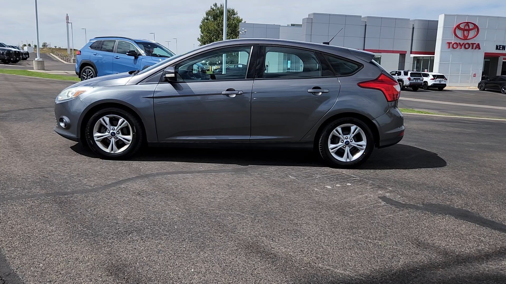 Used 2014 Ford Focus SE with VIN 1FADP3K27EL162250 for sale in Cheyenne, WY