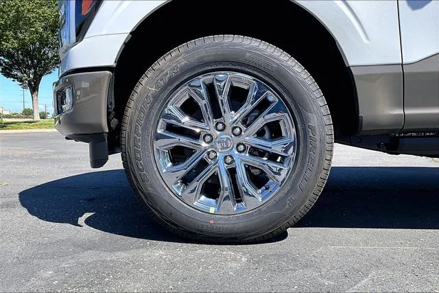New 2026 Star White Metallic Tri-Coat Ford King Ranch® image 12