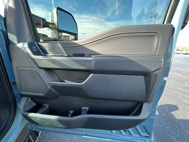 Used 2023 Blue Ford XLT image 25