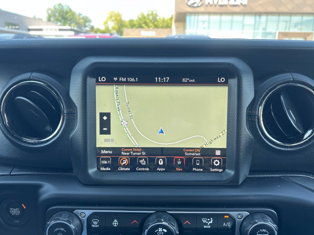 Used 2021 Gray Jeep High Altitude image 22