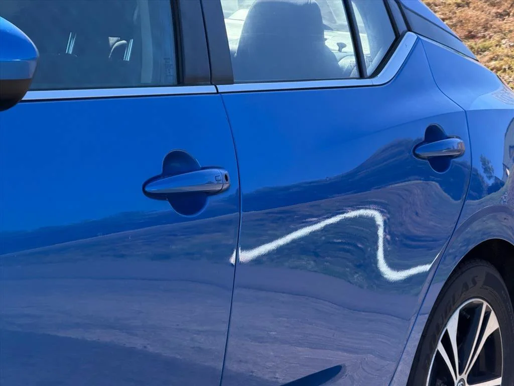 Used 2022 Blue Nissan SV image 17