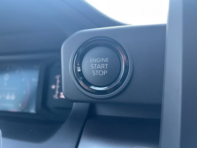 2026 Toyota Tacoma SR5 - Photo 28