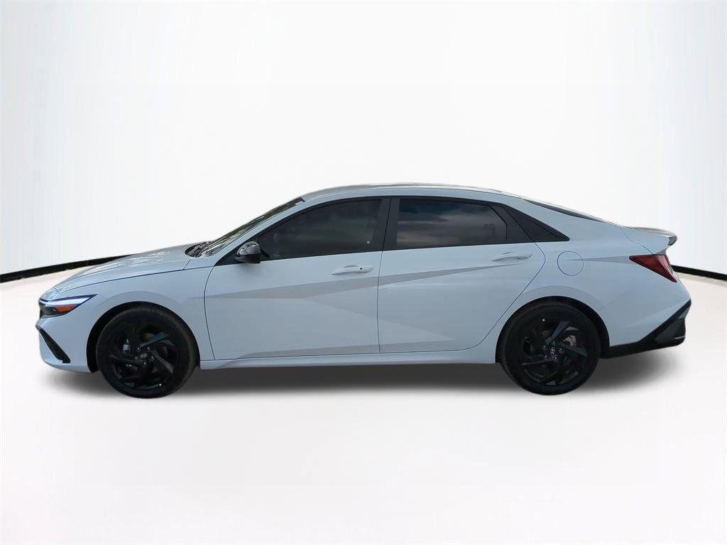 New 2026 White Hyundai SEL Sport image 8