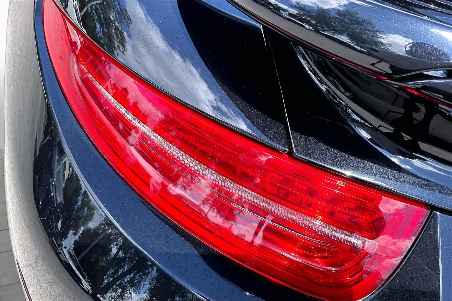 Used 2015 Black Porsche Turbo image 27
