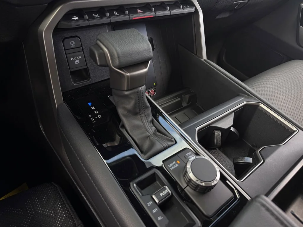 Used 2025  Toyota Limited image 20