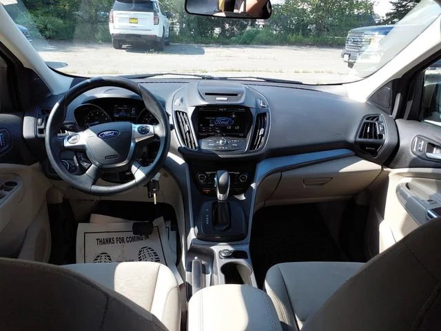 Used 2015 Gold Ford SE image 19