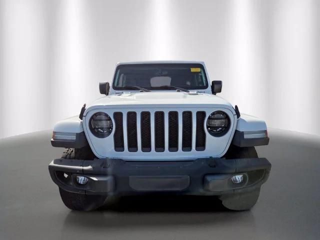 Used 2018 Bright White Clearcoat Jeep Unlimited Sahara image 6