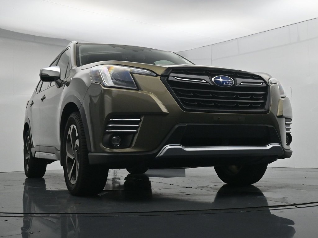 Used 2022 Brown Subaru Touring image 18