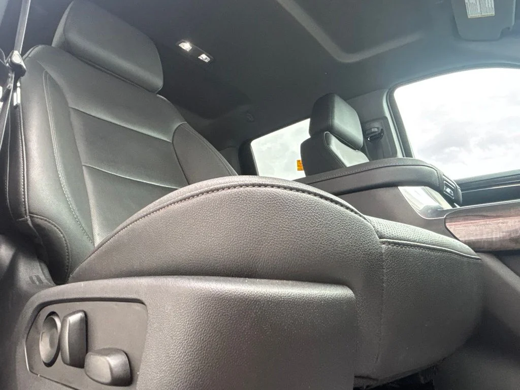 Used 2023 White Chevrolet LTZ image 27