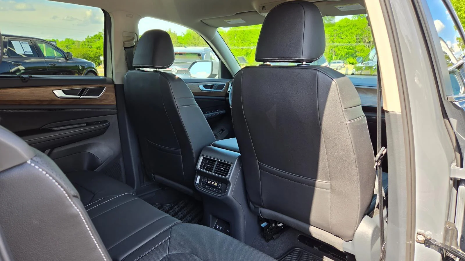 New 2026 Pure Gray Volkswagen 2.0T SE w/Technology image 54