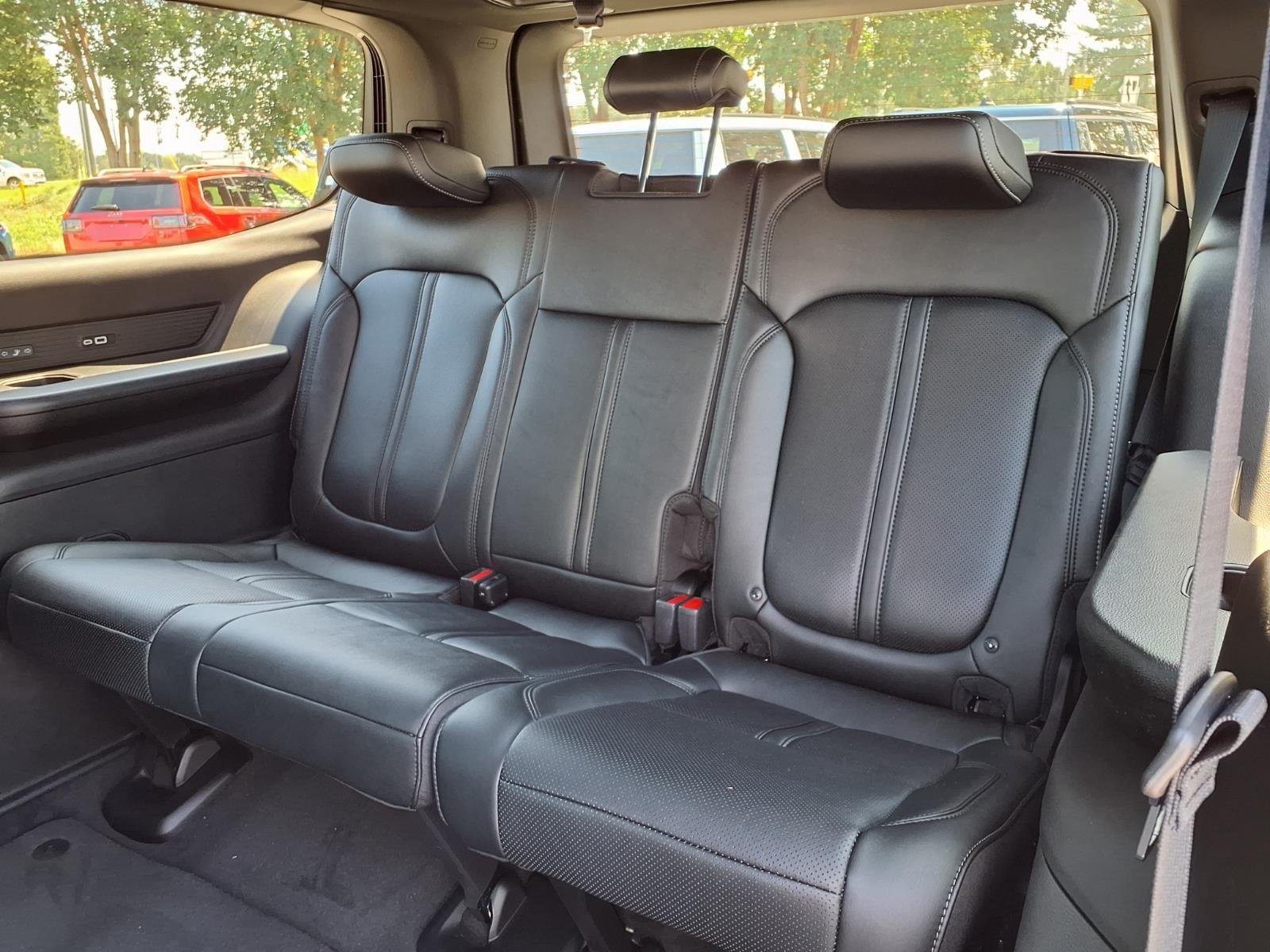 New 2026 High Gloss Black Jeep Limited Altitude image 19