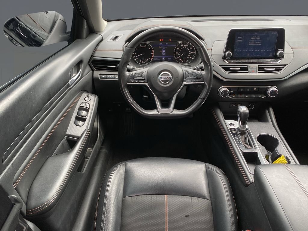 Used 2022 Super Black Clearcoat Nissan 2.5 SR image 14
