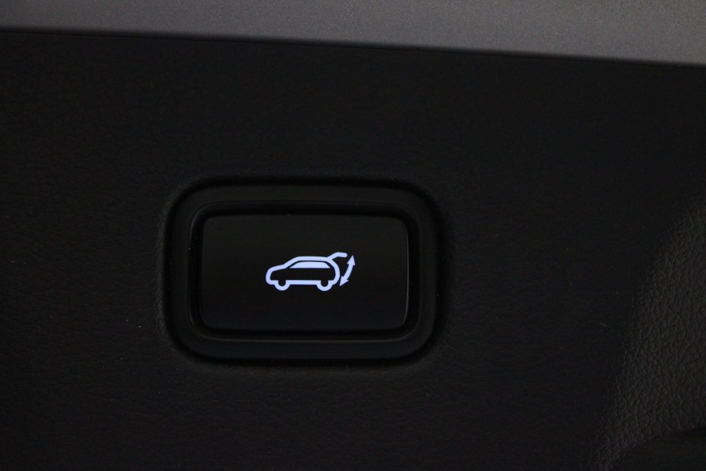 Certified Used 2022 Silver Hyundai SEL image 20