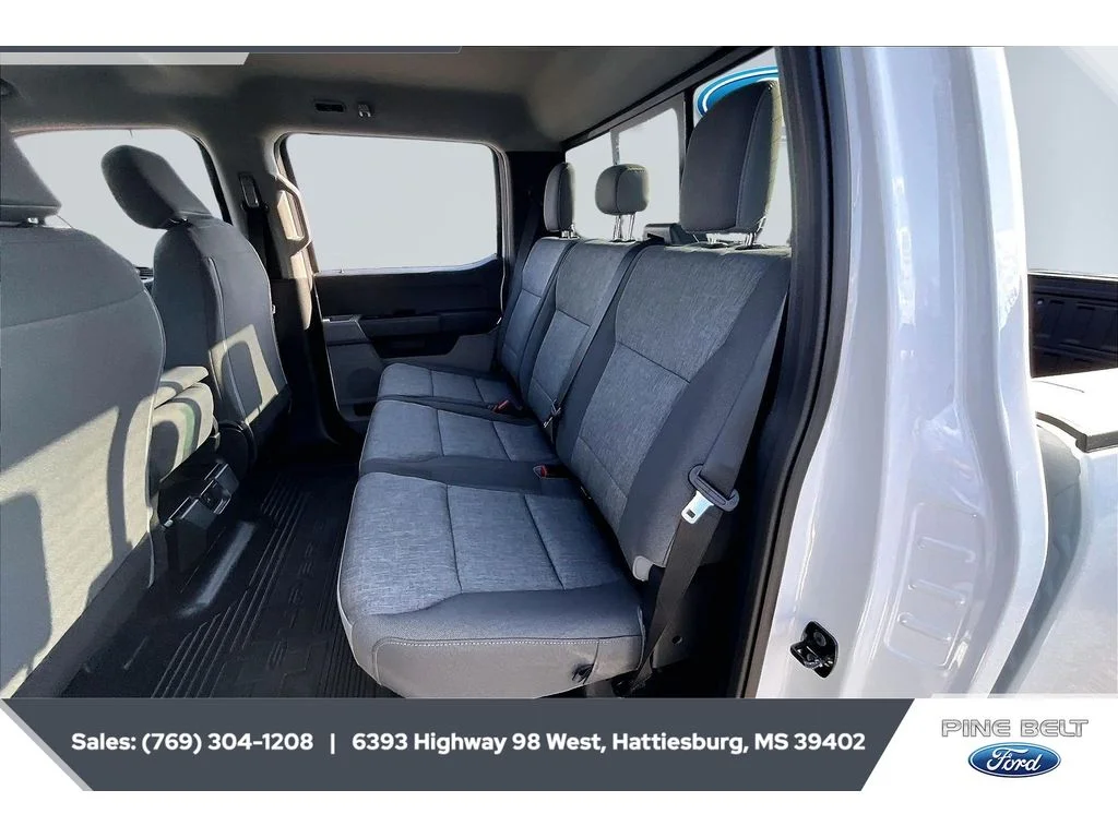 New 2026 Oxford White Ford F-250® XL image 20