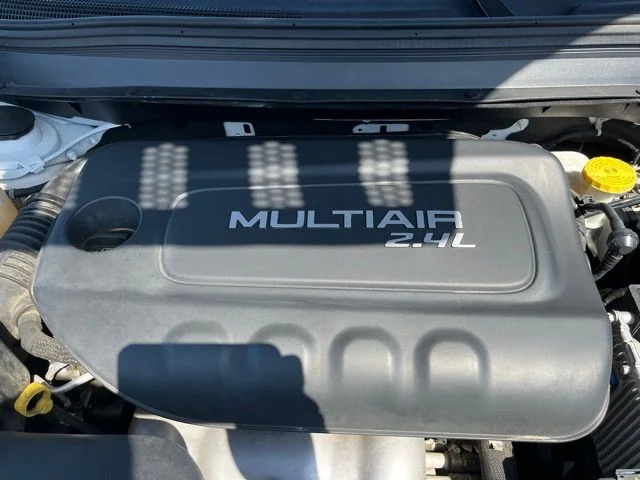 Used 2018 White Jeep Limited image 31