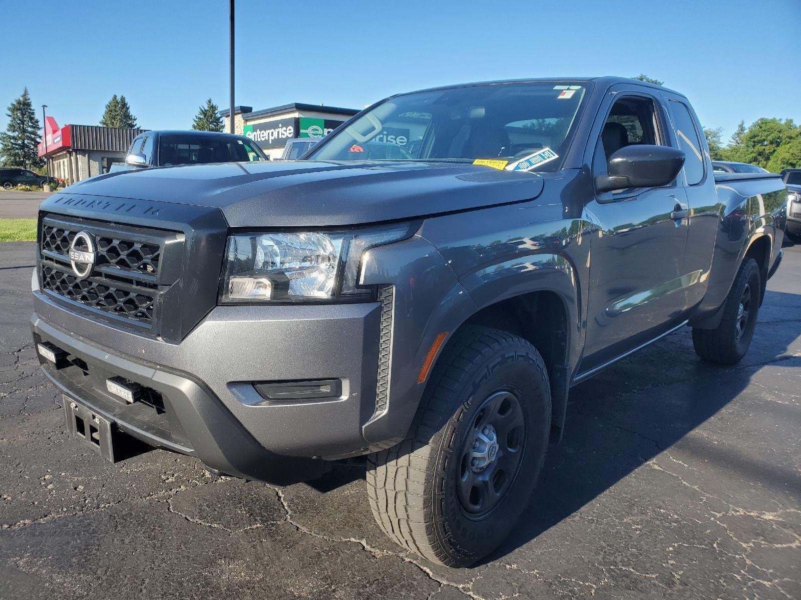 Used 2022 Gun Metallic Nissan S image 4