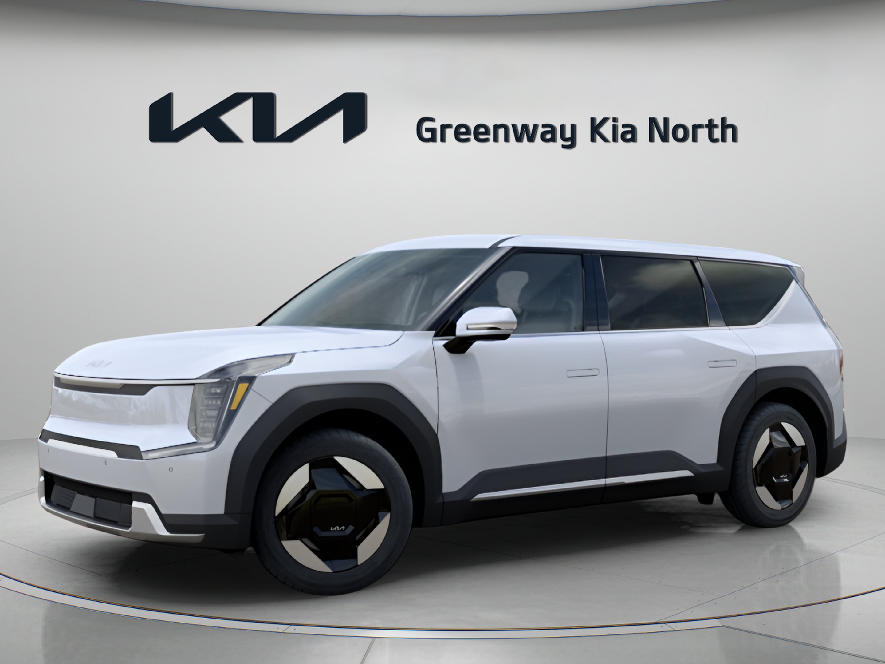 New 2026 Glacial White Pearl Kia Light Short Range image 4