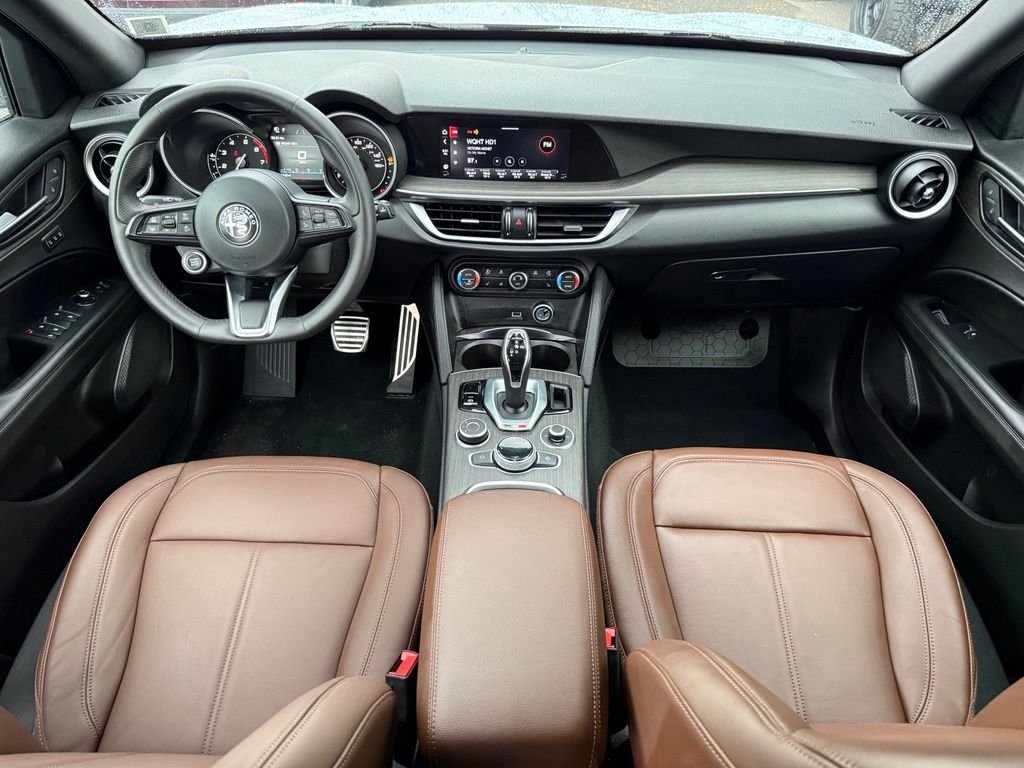 Used 2023 Gray Alfa Romeo Ti image 27