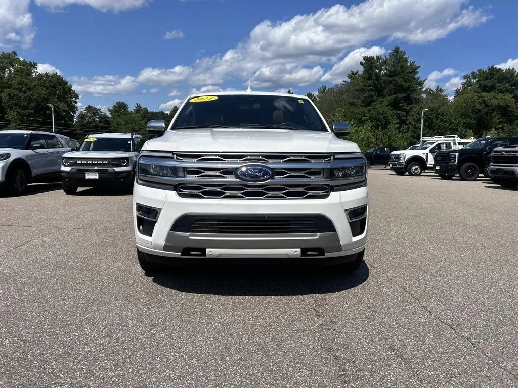 Used 2024 White Metallic Ford Platinum image 8