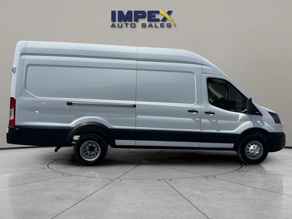 Used 2026 White Ford Base image 6