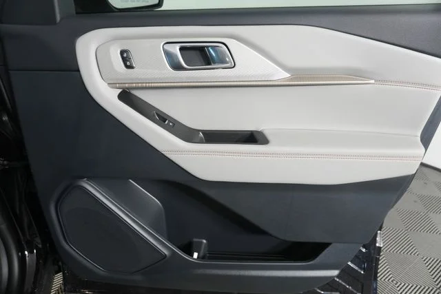 New 2026 Agate Black Metallic Ford Active image 31