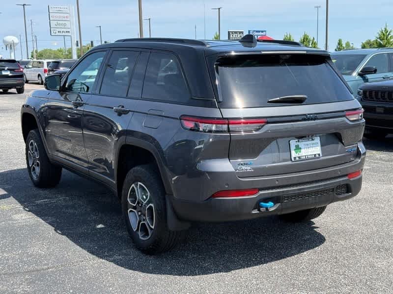 Used 2023 Baltic Gray Metallic Clearcoat Jeep Trailhawk image 5