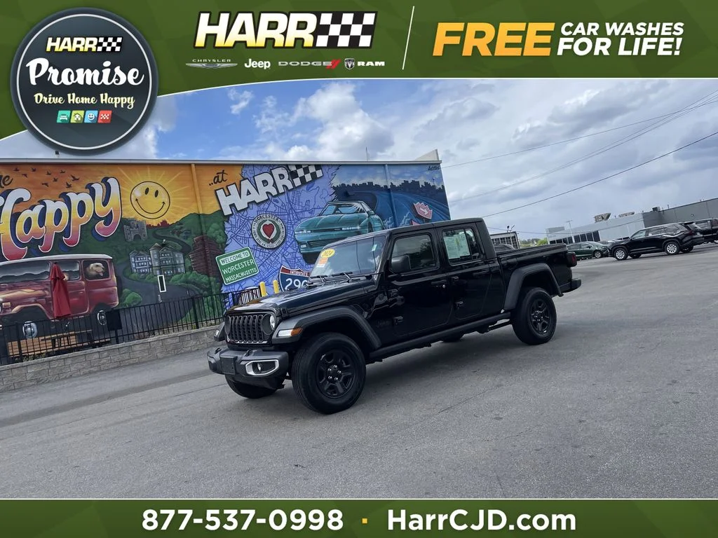 2024 Jeep Gladiator Sport's photo