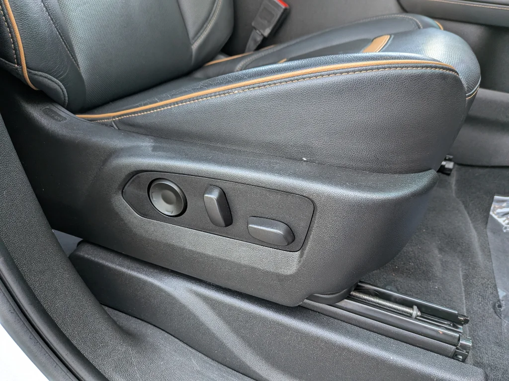 Used 2021 Summit White GMC AT4 image 20
