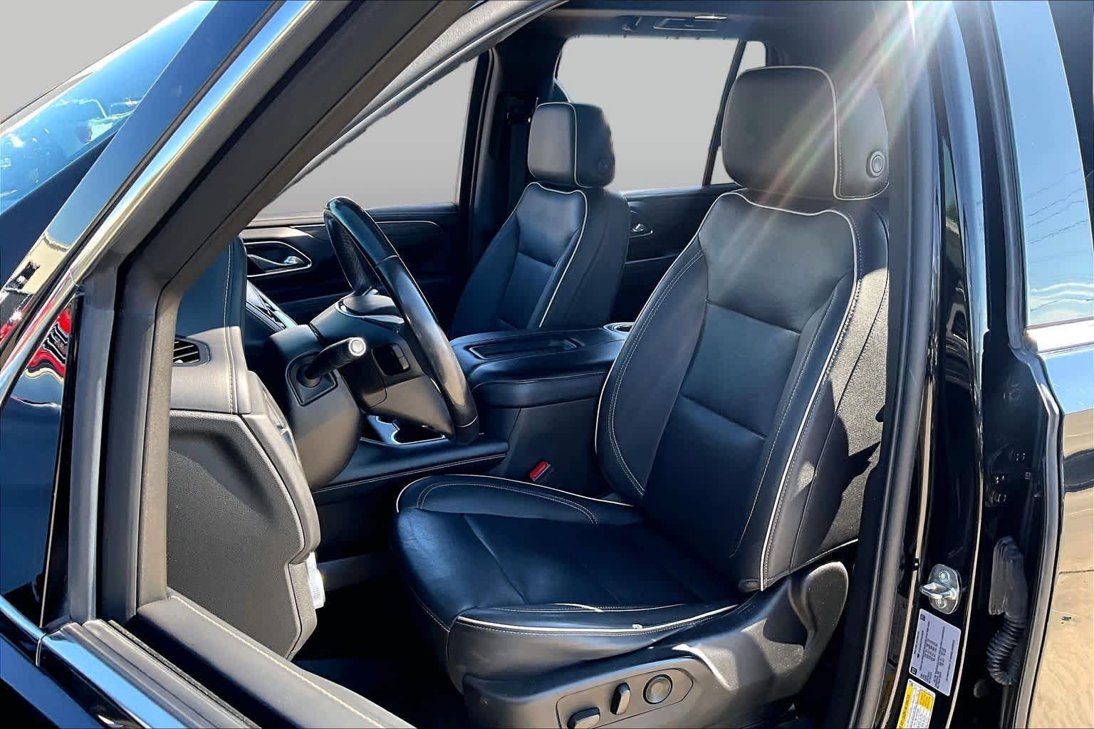 Used 2023 ONYX BLACK GMC SLT image 8