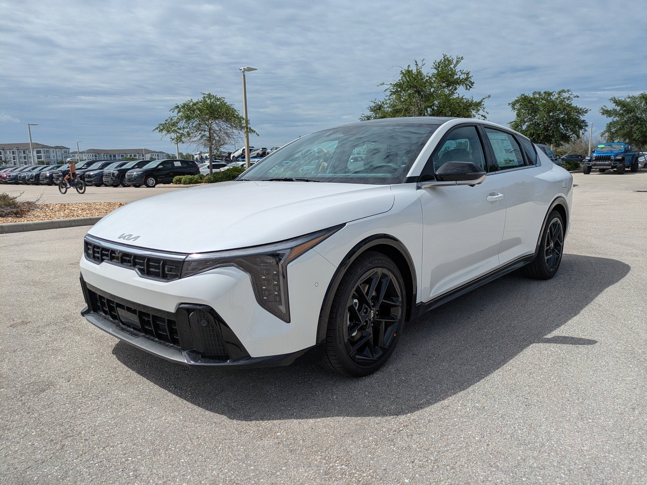 New 2026 Snow White Pearl Kia GT-Line Turbo image 10