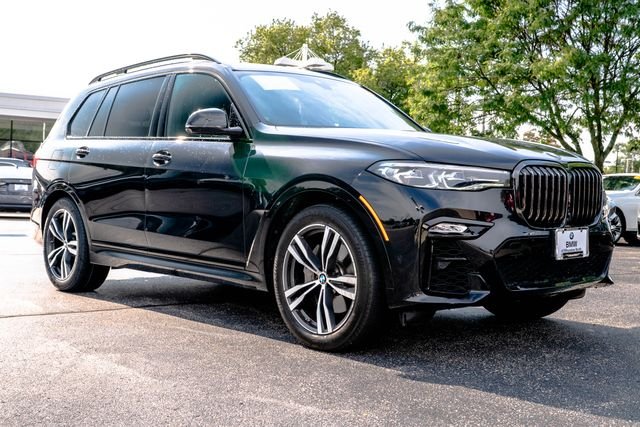 Used 2022 Black Sapphire Metallic BMW xDrive40i image 3