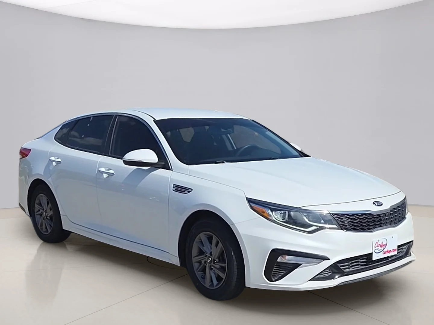 Used 2020 White Kia LX image 3