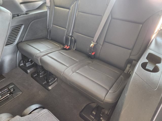 Used 2024 Black Chevrolet Z71 image 33