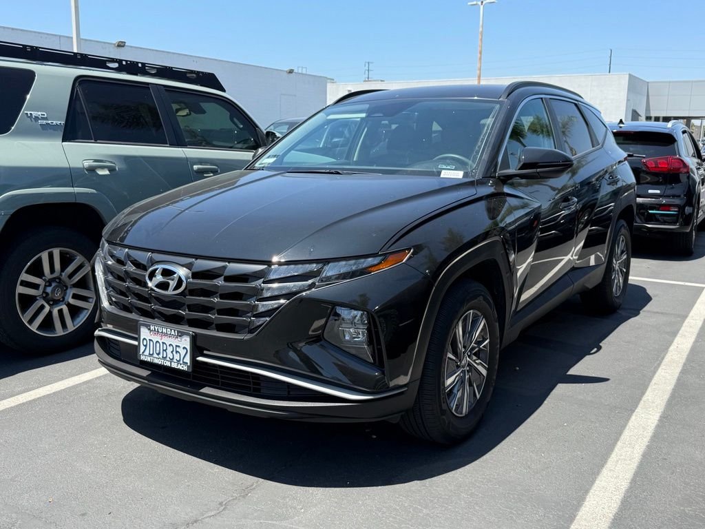 Used 2022 Black Hyundai Blue image 2