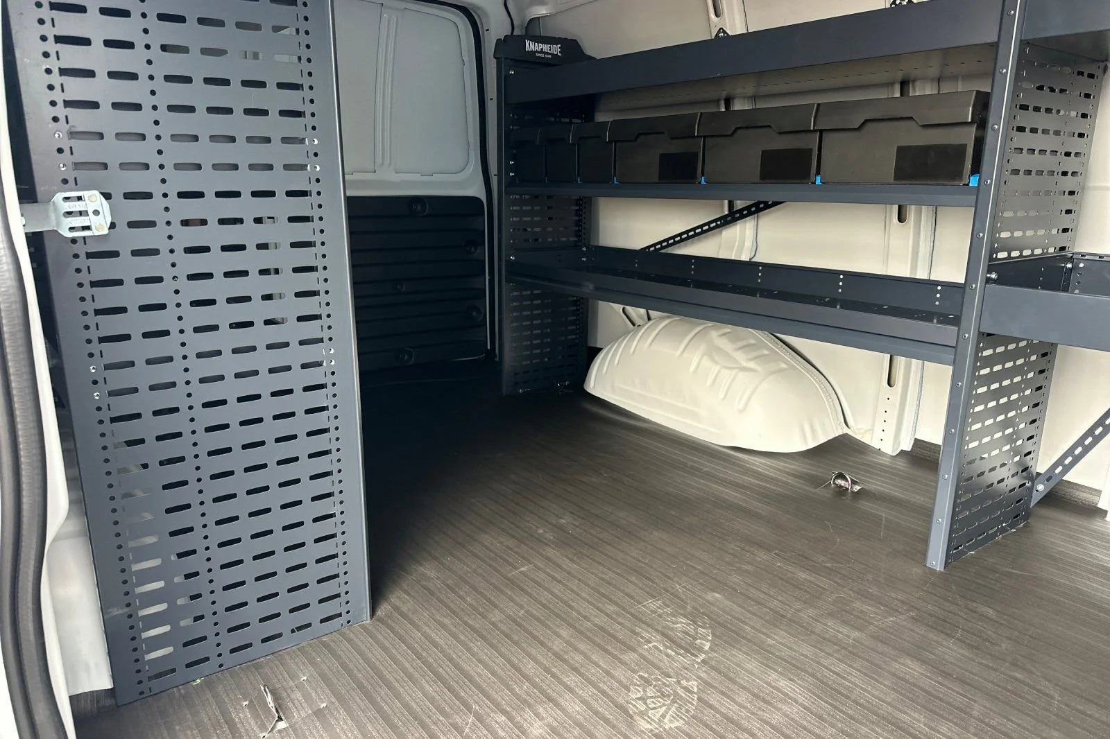 2025 Chevrolet Express Cargo Work Van - Photo 14