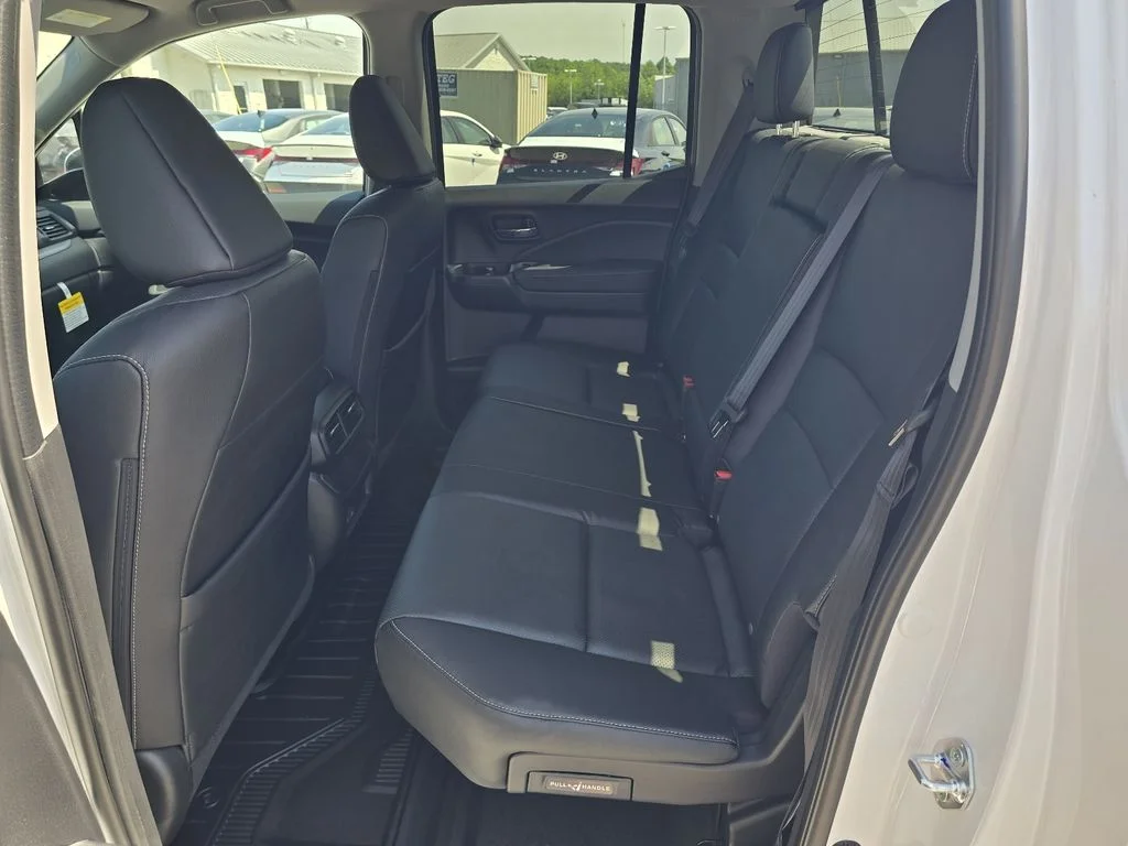 New 2026 Platinum White Pearl Honda RTL image 14
