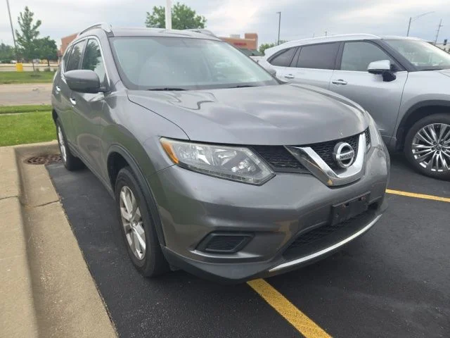 2016 Nissan Rogue SV AWD's photo