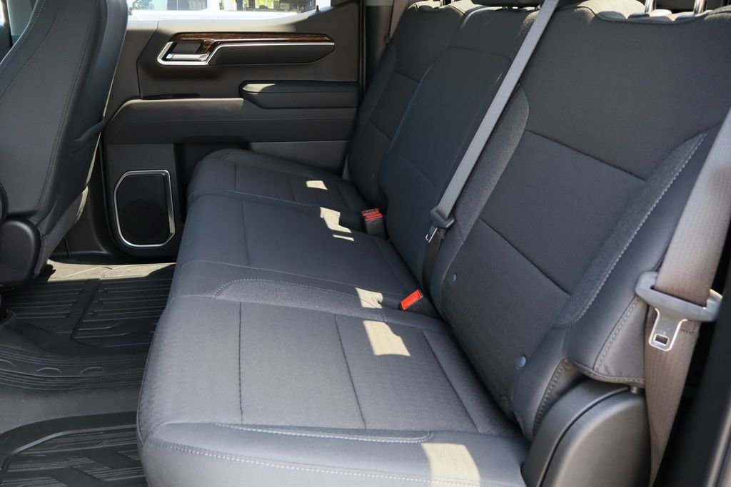 2026 GMC Sierra 1500 SLE - Photo 19