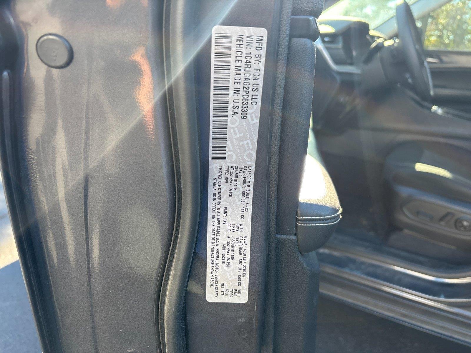 Used 2023 Baltic Gray Metallic Clearcoat Jeep Laredo image 11