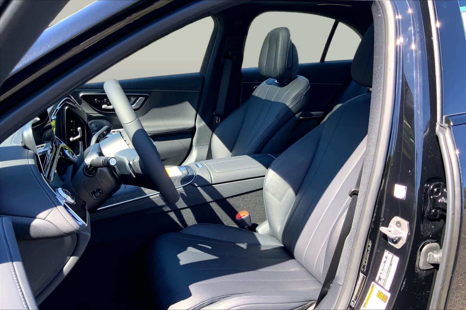 New 2026 Obsidian Black Metallic Mercedes-Benz E 350 image 9