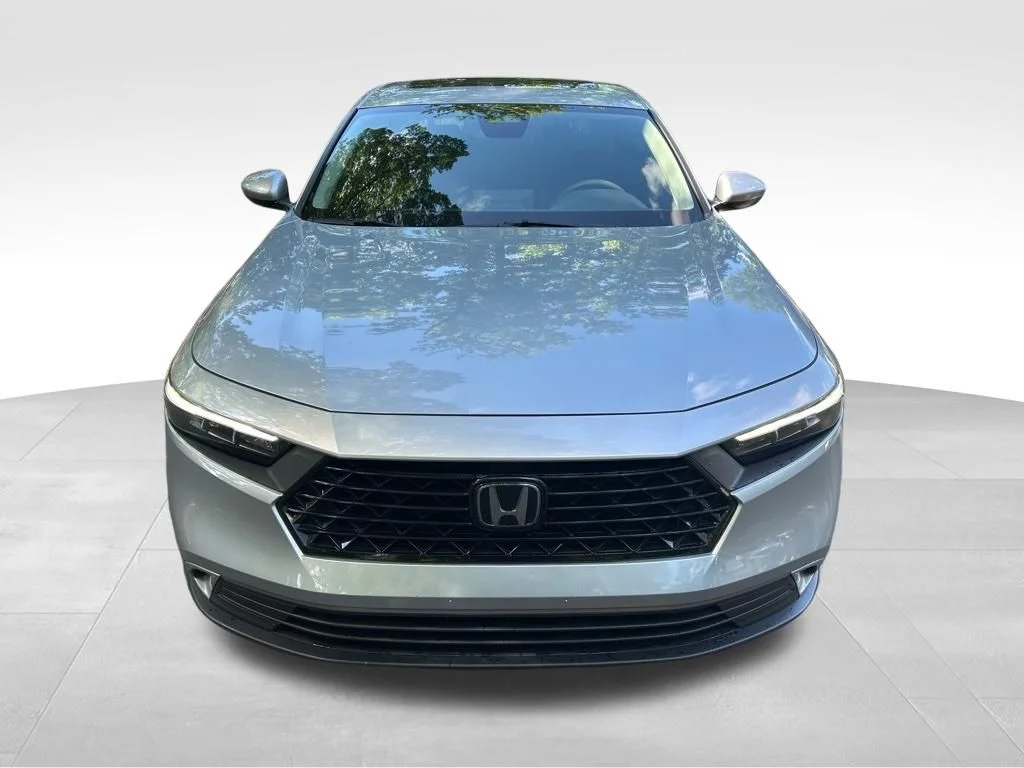 Used 2023 Silver Honda EX image 8