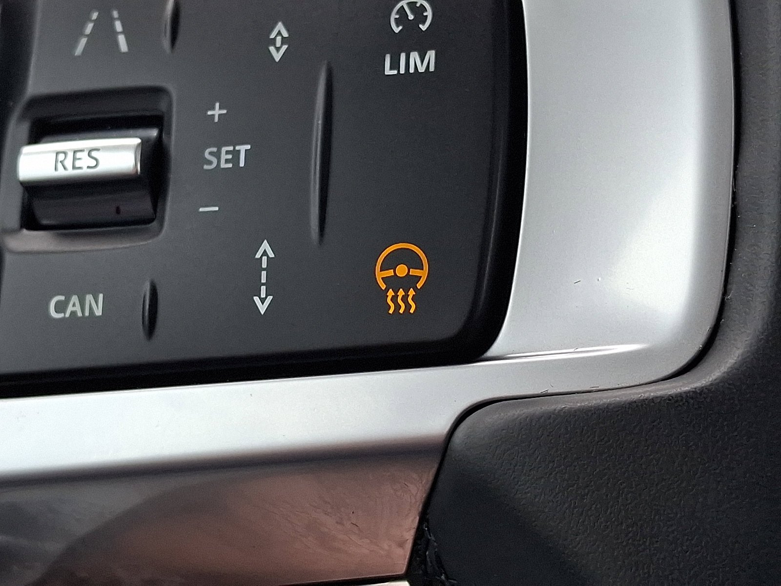 Used 2025 Black Land Rover S image 25