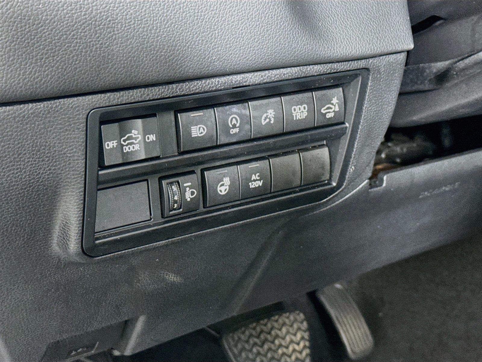 Used 2023 Wind Chill Pearl Toyota Limited image 16