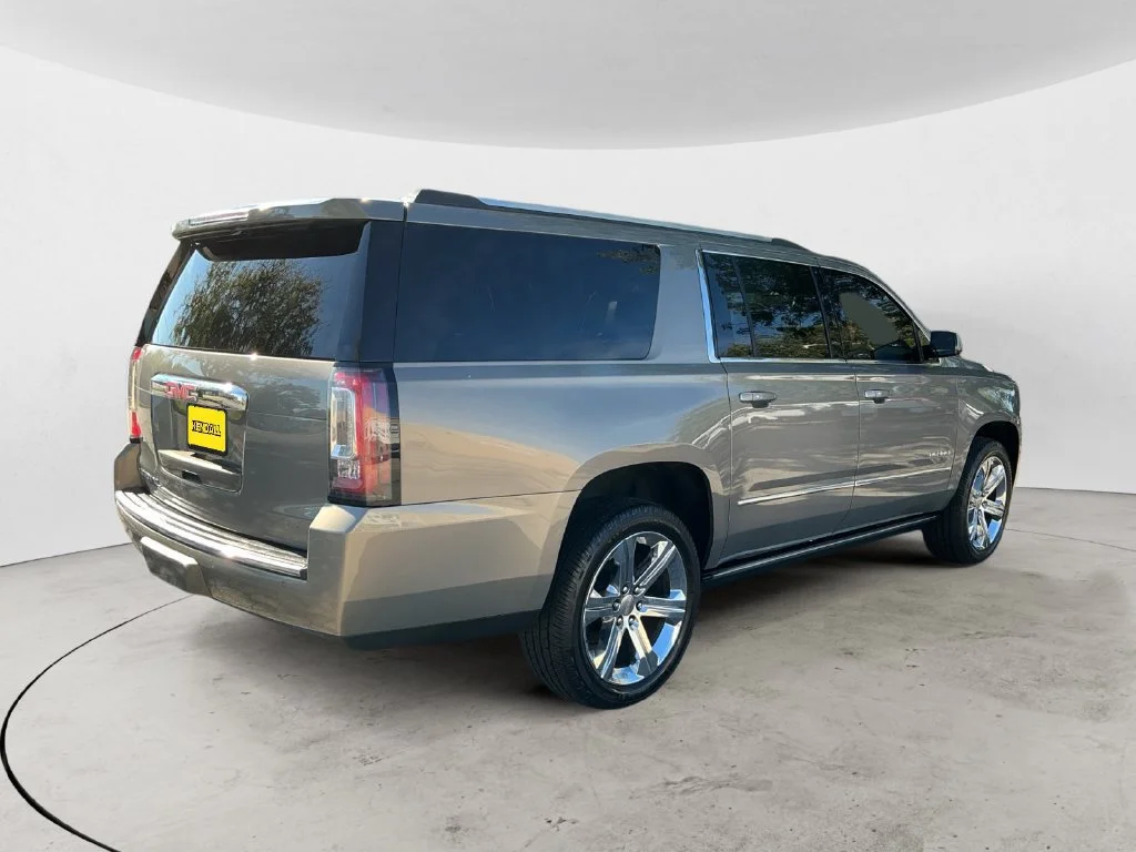Used 2019 PEPPERDUST METALLIC GMC Denali image 8