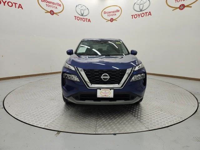 Used 2023 Blue Nissan SV image 4