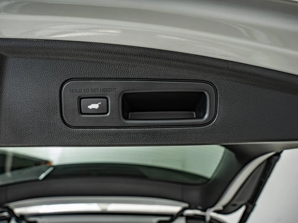 Used 2026 Platinum White Pearl Acura Advance Package image 47