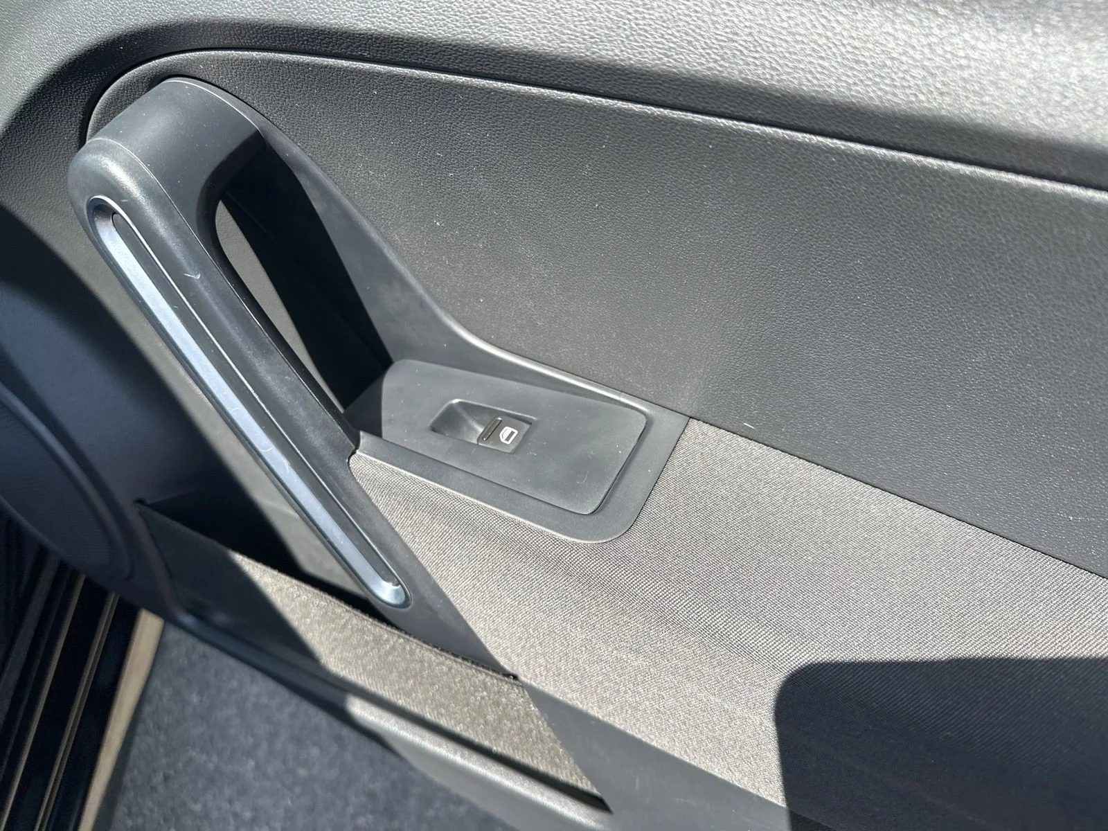 Used 2013  Volkswagen 2.5L image 29